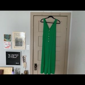FREE PEOPLE JUMPSUIT 💚💚